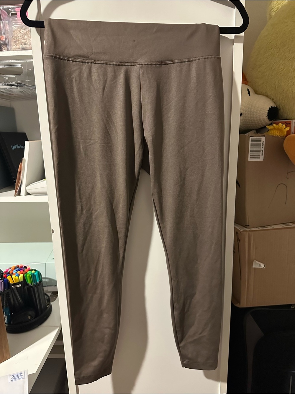 Vera Wang Taupe Leggings